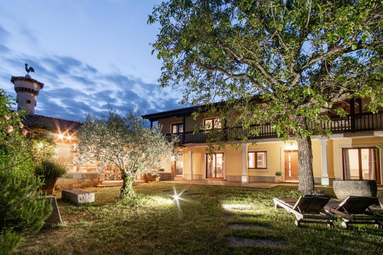Villa Hermes Art Dutovlje Luaran gambar