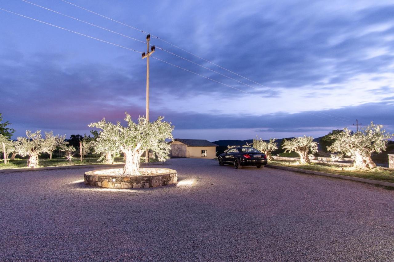 Villa Hermes Art Dutovlje Luaran gambar