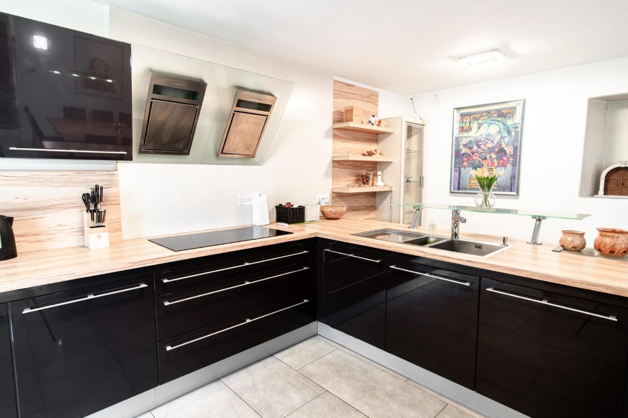 Villa Hermes Art Dutovlje Luaran gambar