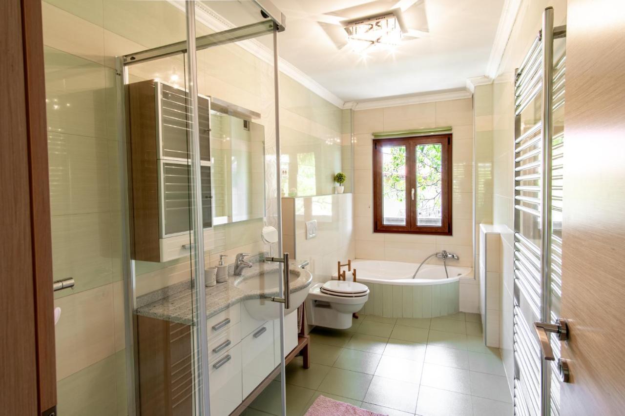 Villa Hermes Art Dutovlje Luaran gambar